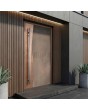 Puerta con bisagras de aluminio con metal líquido de cobre y bronce envejecido.