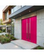 puerta doble de aluminio rosa con tres franjas