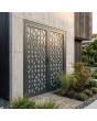 Puerta de aluminio con doble cristal color antracita y panel decorativo.