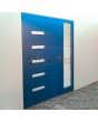 Puerta abatible LIM azul de aluminio con luz lateral derecha