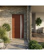 Puerta de entrada de aluminio rojo con tira.