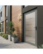 Puerta de entrada de aluminio gris esmerilado con cuatro franjas transparentes