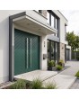 Puerta doble de aluminio verde con rayas en espiga